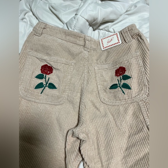 Lisa Says Gah - Dylan Pant - Picture 3 of 5